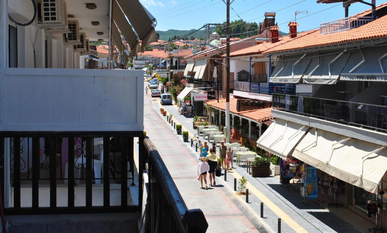 Eleni'S Sea View Adults Only Pefkochori Bagian luar foto