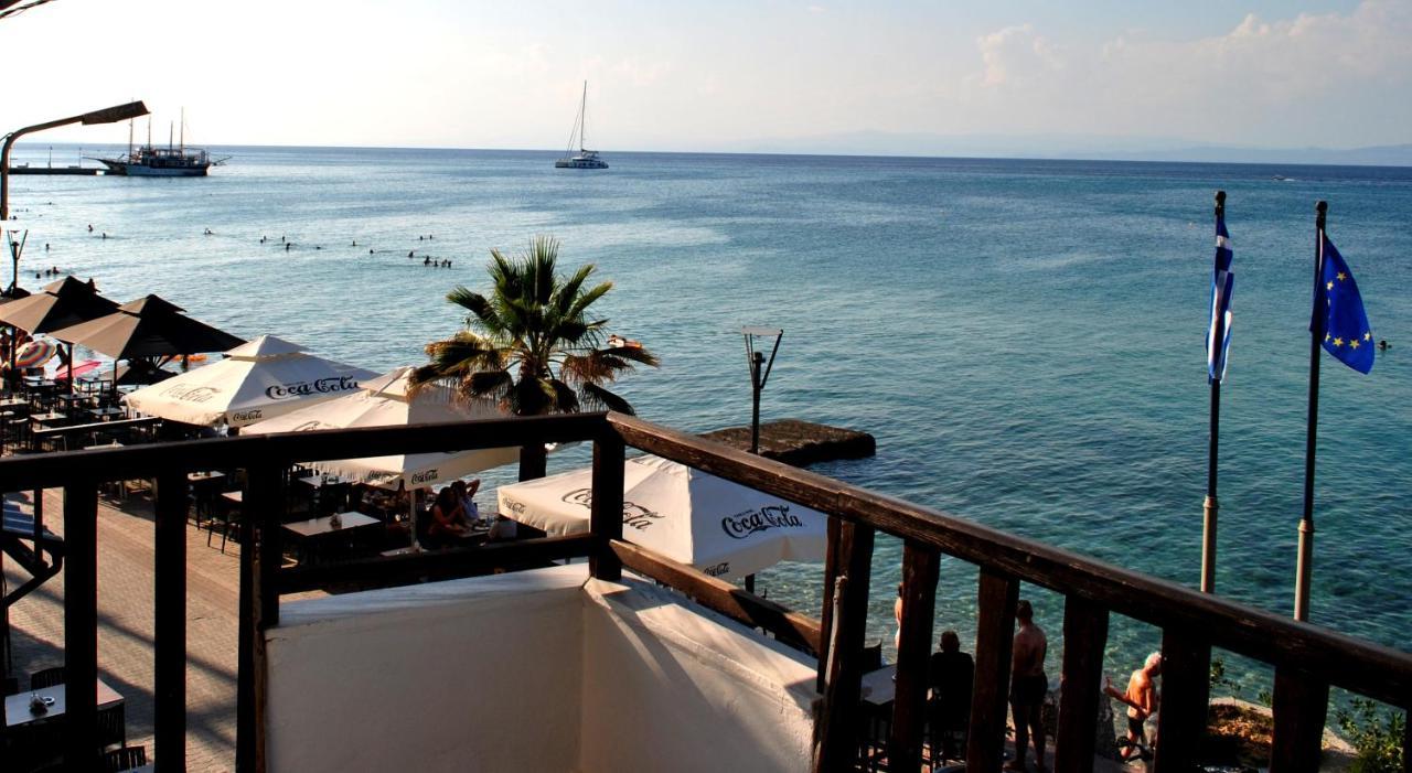 Eleni'S Sea View Adults Only Pefkochori Bagian luar foto