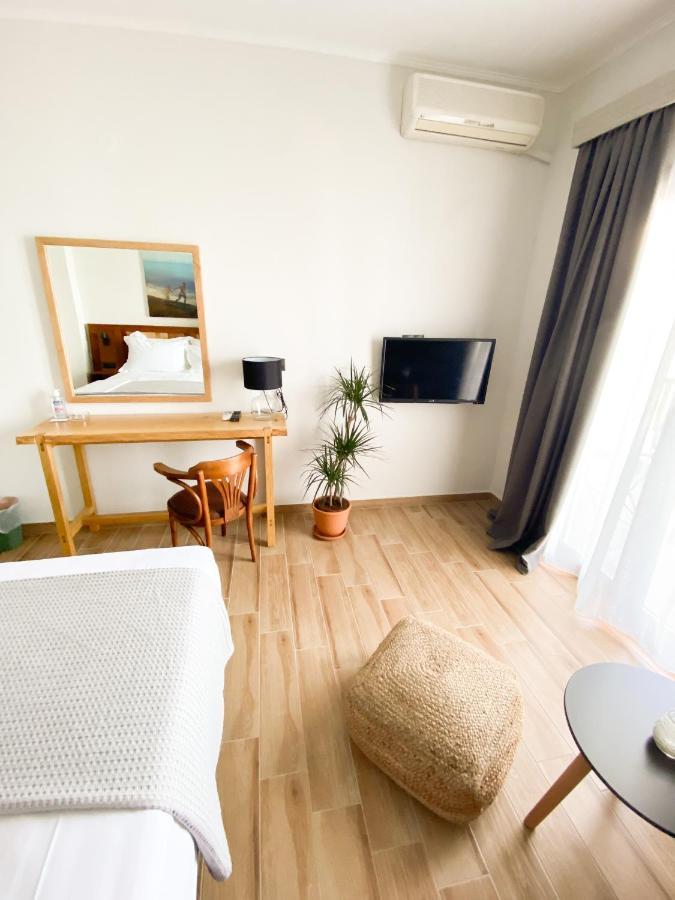 Eleni'S Sea View Adults Only Pefkochori Bagian luar foto